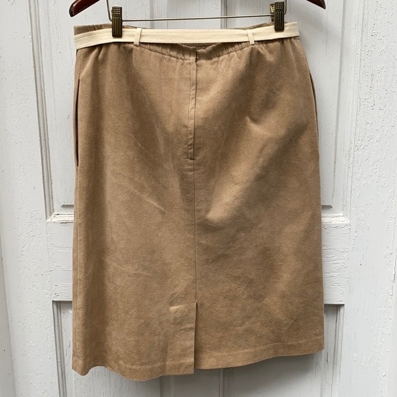 VTG 1960s Abe Schrader for Saks Fifth Avenue Tan Suede Skirt Suit Set Sz 8 - Picture 10 of 12